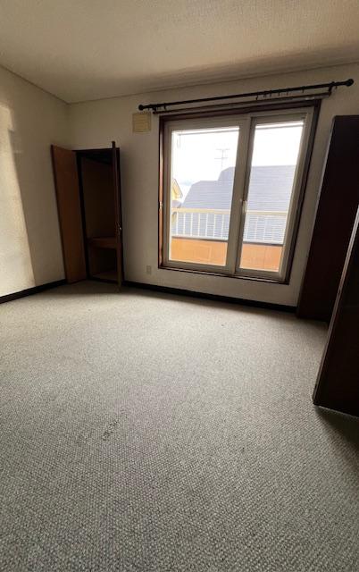 つつじが丘小学校区域　4LDK　北西角地 内観