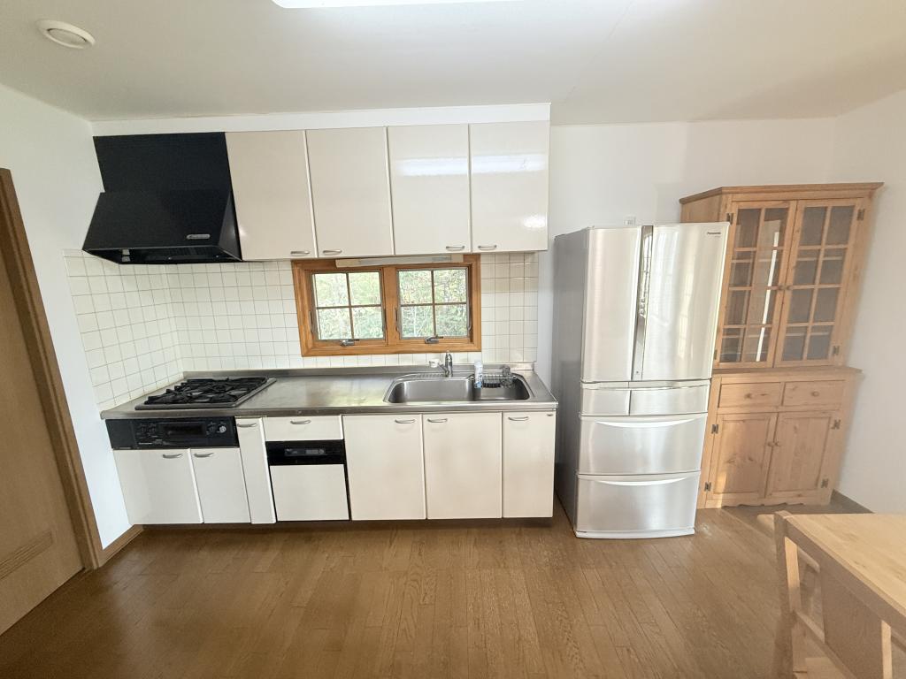 池田町東2条の平屋中古住宅　土地139坪 内観