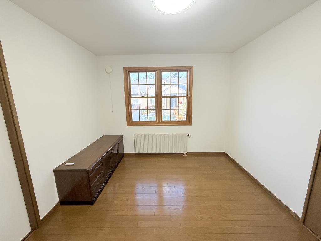 池田町東2条の平屋中古住宅　土地139坪 内観