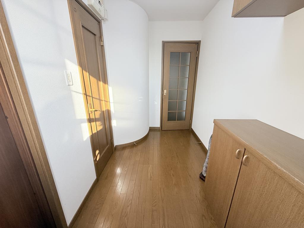 池田町東2条の平屋中古住宅　土地139坪 内観