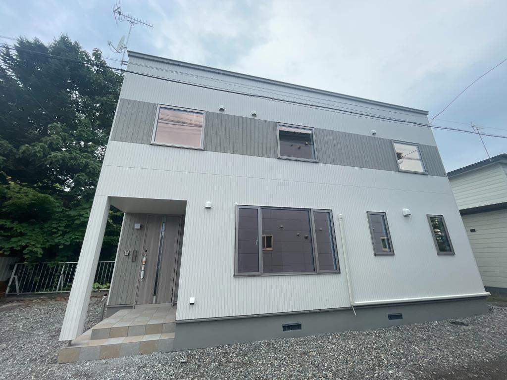 【11/8.9オープンハウス】　東9南6　新築住宅 内観