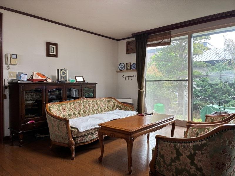 【東6南21】本格和庭園のある住まい【母屋+離れ付き】 内観