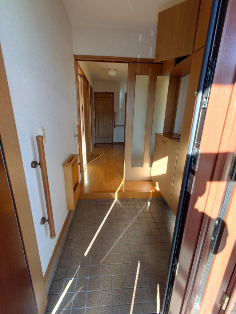 「価格改定」　平家住宅　南向　2LDK　上下水道管越境 内観