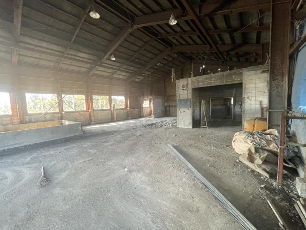 ♪三方向道路♪上士幌町東１＿石材跡地 内観