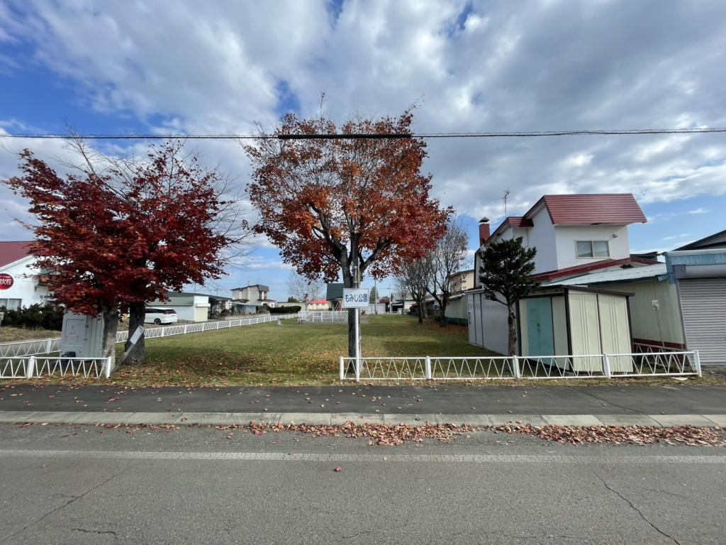 ♪敷地133坪、公園隣接♪幕別町旭町＿中古住宅 内観