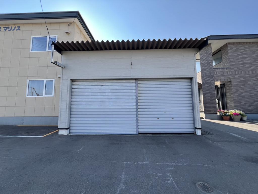 帯広市西13条南11丁目118坪の敷地の薪ストーブのある売家  内観