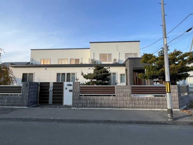 西１６条南４丁目【８ＬＤＫの中古住宅！二世帯住宅です♪】 内観