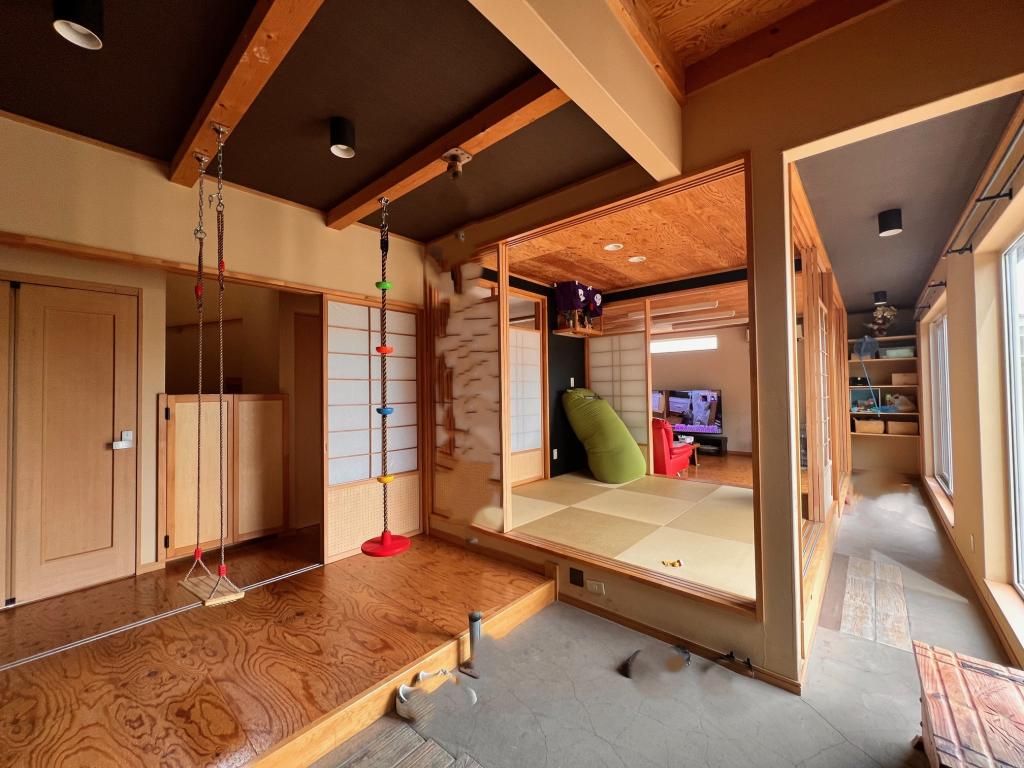 写真追加☆西13南29【3LDK+1R】2世帯向き住宅　南西角地  内観