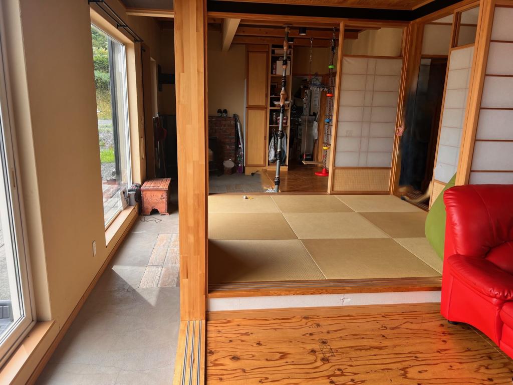 写真追加☆西13南29【3LDK+1R】2世帯向き住宅　南西角地  内観