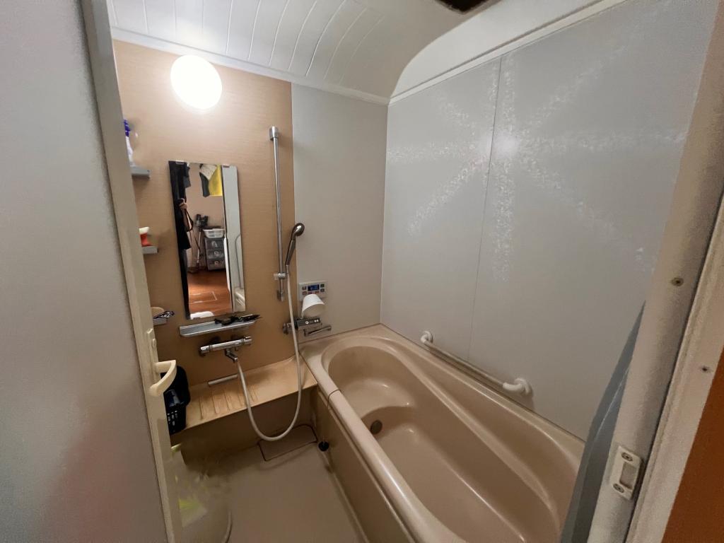 写真追加☆西13南29【3LDK+1R】2世帯向き住宅　南西角地  内観