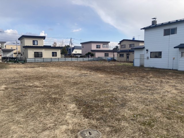 東１０条南３丁目【東エリアで広々とした土地！約２７６坪！】 内観