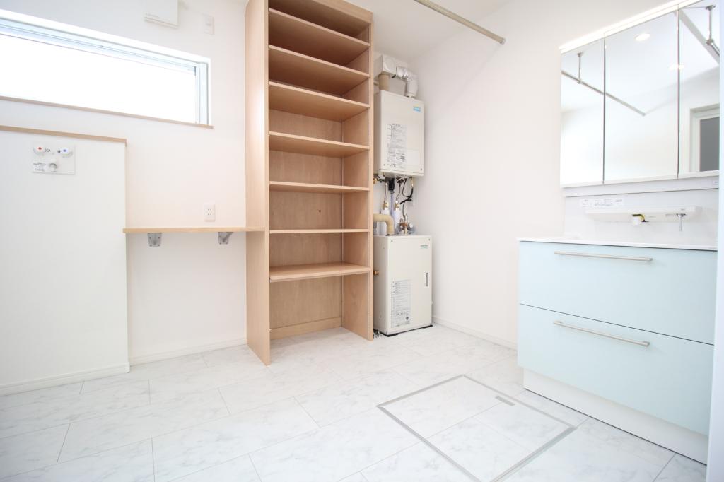 清水町 築浅戸建て 広々4LDK＋納戸＋フリースペース 内観