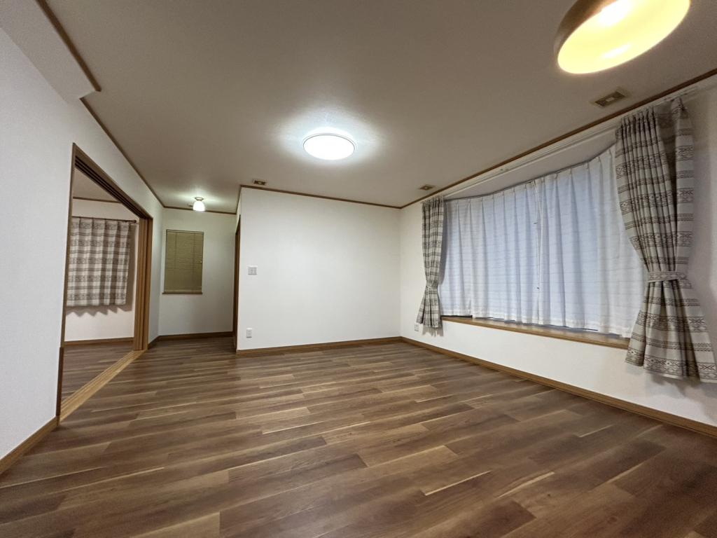 西２３条南４丁目 内観