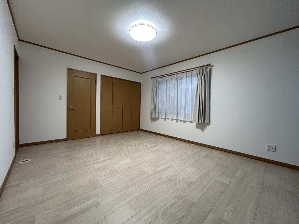 西２３条南４丁目 内観