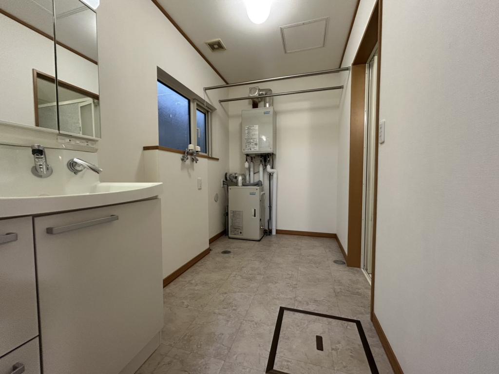 西２３条南４丁目 内観