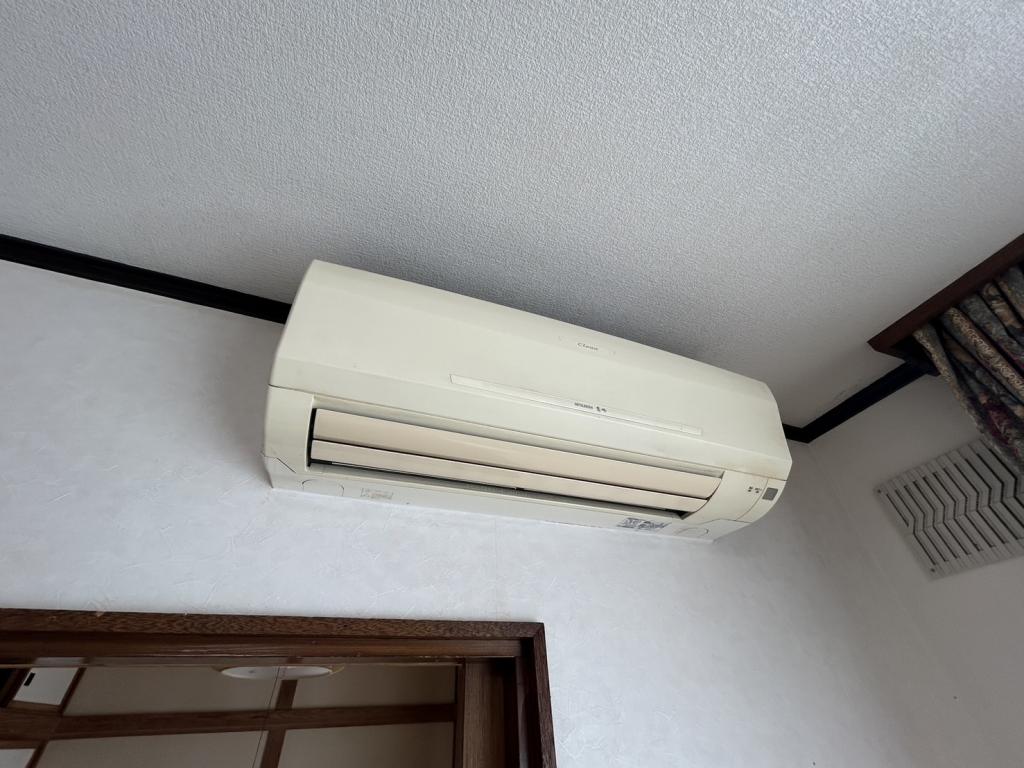 大幅値下！! 大空10丁目戸建 6LDK広々庭付   内観