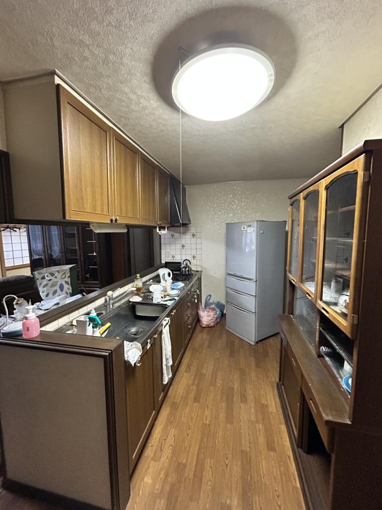 帯広市西17条南5丁目　3LDK戸建　ガレージ感覚で使える1階の大空間♪ 内観