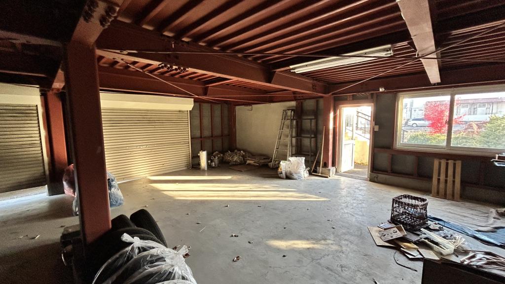 帯広市西17条南5丁目　3LDK戸建　ガレージ感覚で使える1階の大空間♪ 内観