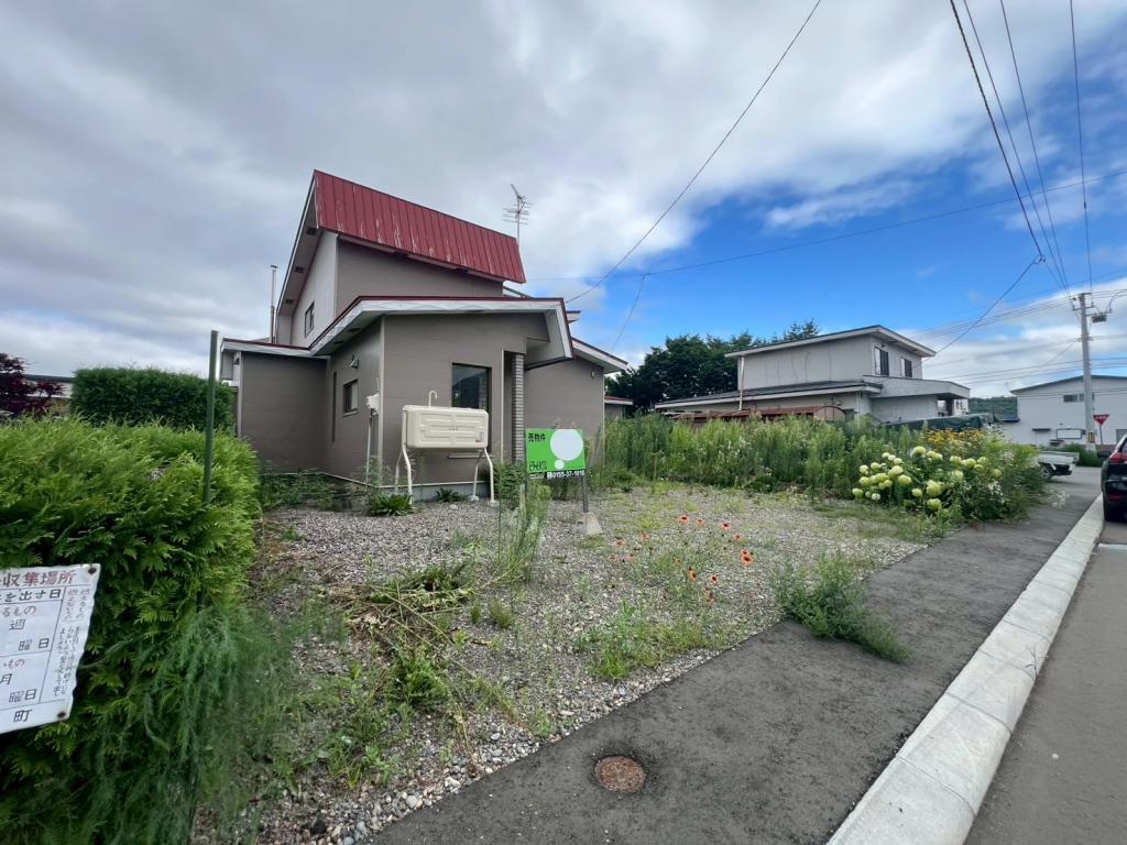 【価格改定】敷地広々♪　2世帯活用可能♪　幕別町緑町＿中古住宅 内観