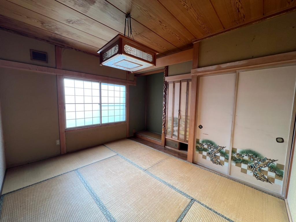 【価格改定】敷地広々♪　2世帯活用可能♪　幕別町緑町＿中古住宅 内観