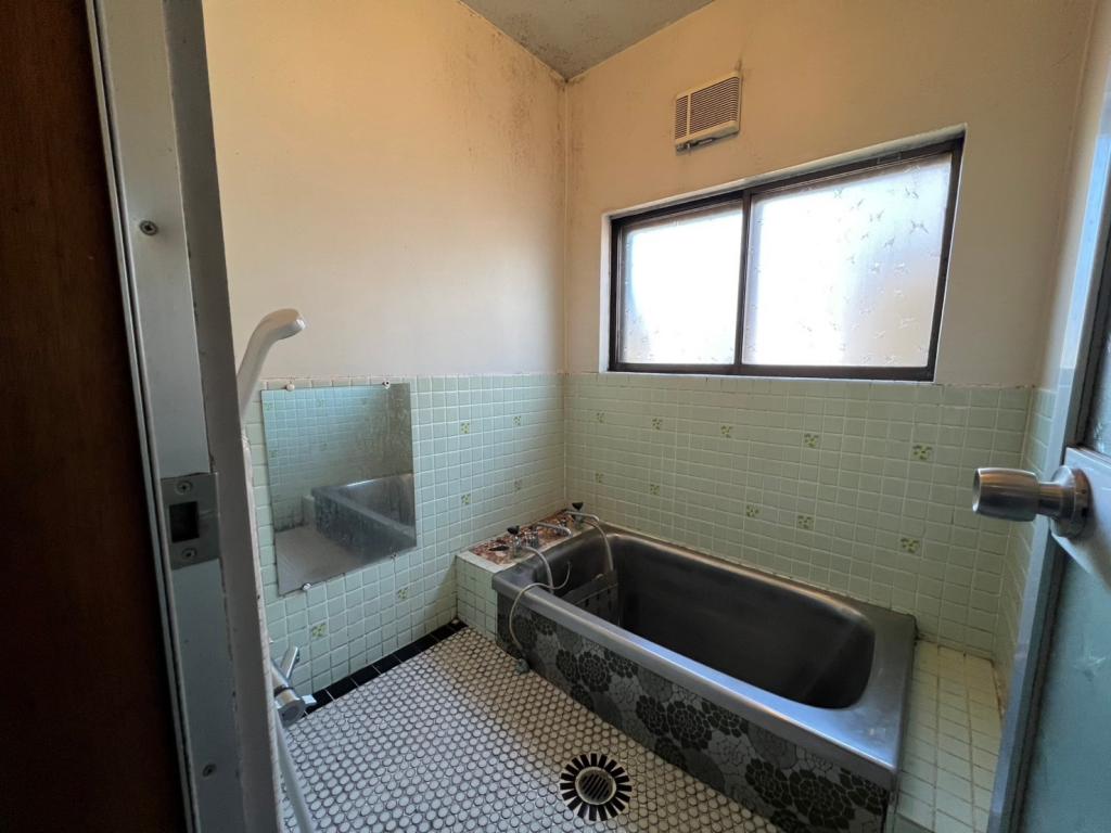 【価格改定】敷地広々♪　2世帯活用可能♪　幕別町緑町＿中古住宅 内観