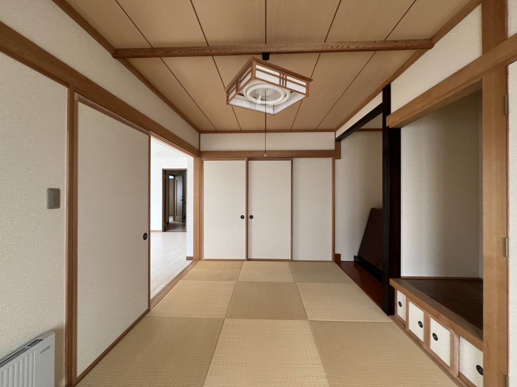 値下げしました！広尾町本通8丁目14番地2ガレージ付き2世帯戸建  内観