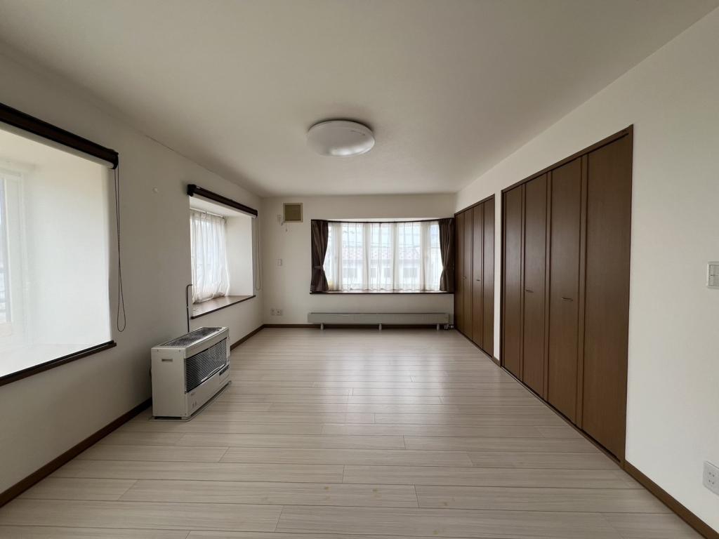 値下げしました！広尾町本通8丁目14番地2ガレージ付き2世帯戸建  周辺