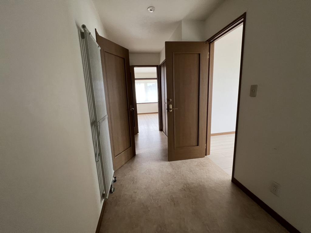 値下げしました！広尾町本通8丁目14番地2ガレージ付き2世帯戸建  周辺