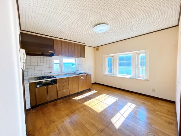 【二世帯】帯広市西十七条北３丁目4-18 内観