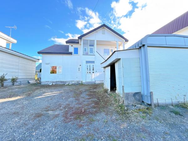 【二世帯】帯広市西十七条北３丁目4-18 内観