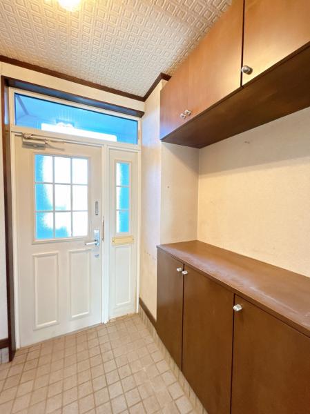 【二世帯】帯広市西十七条北３丁目4-18 内観