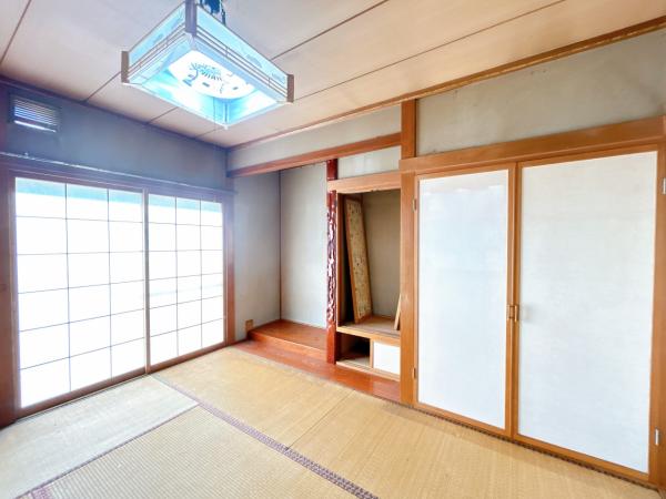 【二世帯】帯広市西十七条北３丁目4-18 内観