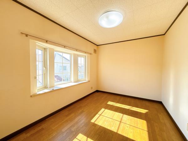 【二世帯】帯広市西十七条北３丁目4-18 内観