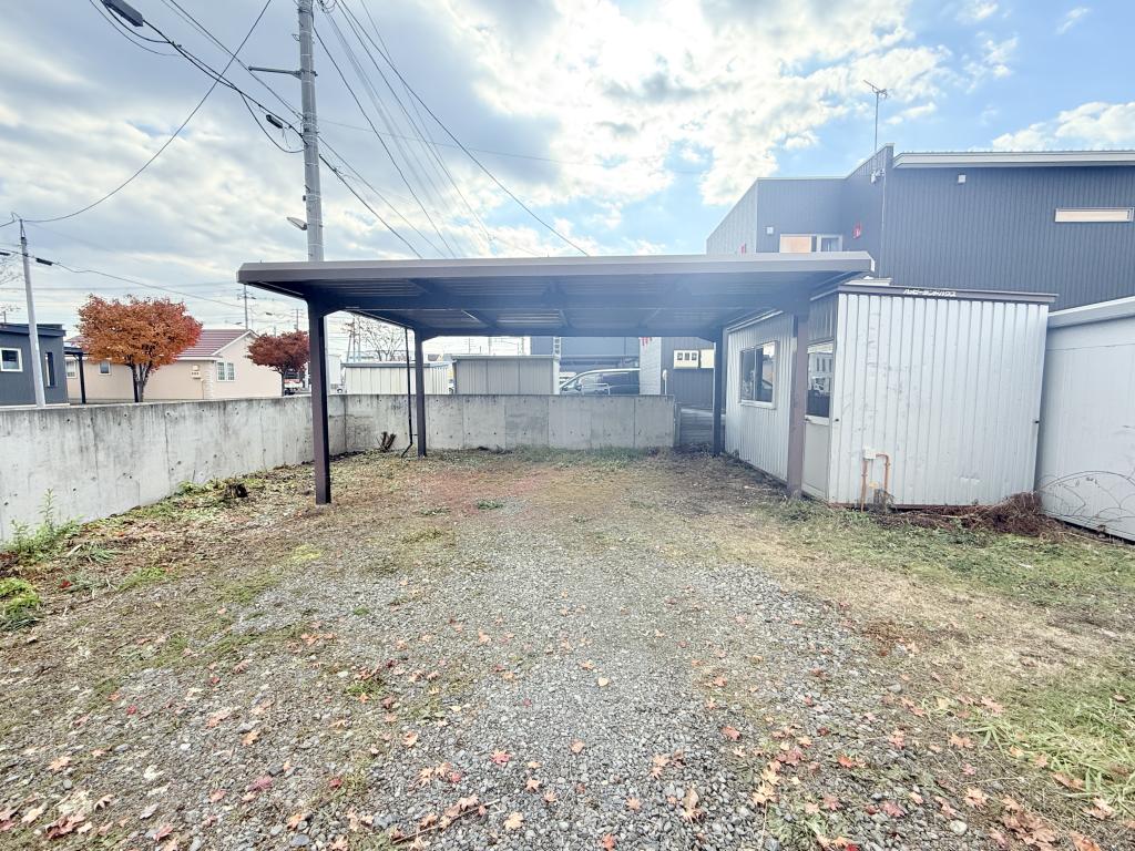 西9条南41丁目の中古戸建　延床約84坪のRC造・敷地は約216坪♪ 内観