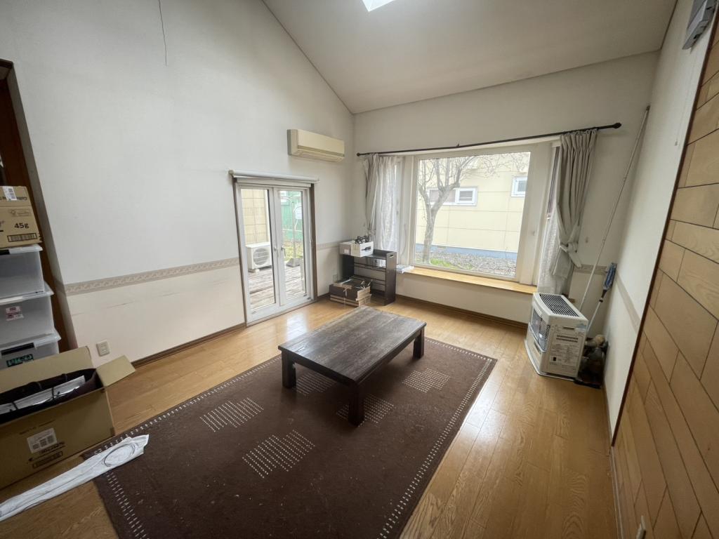 【中古】　西24条南3丁目 内観