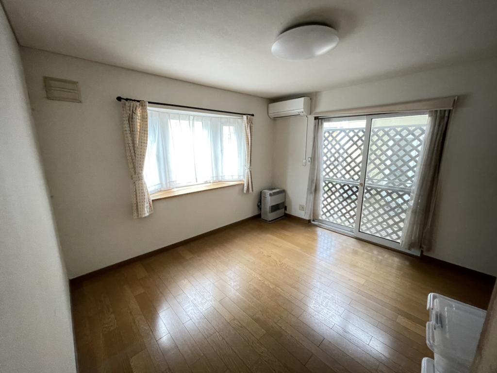 【中古】　西24条南3丁目 内観