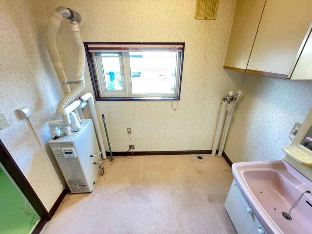 【価格改定】池田町字旭町４丁目　中古戸建 内観