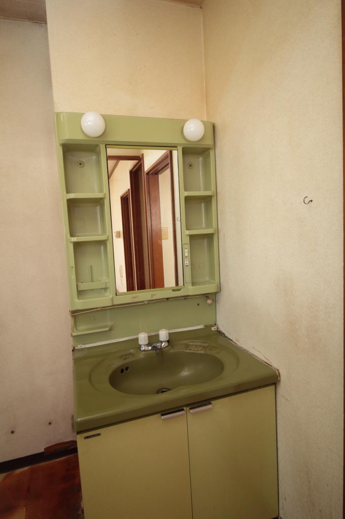 【11/20価格変更】帯広市西21条南3丁目　中古住宅　　開西小／緑園中 内観