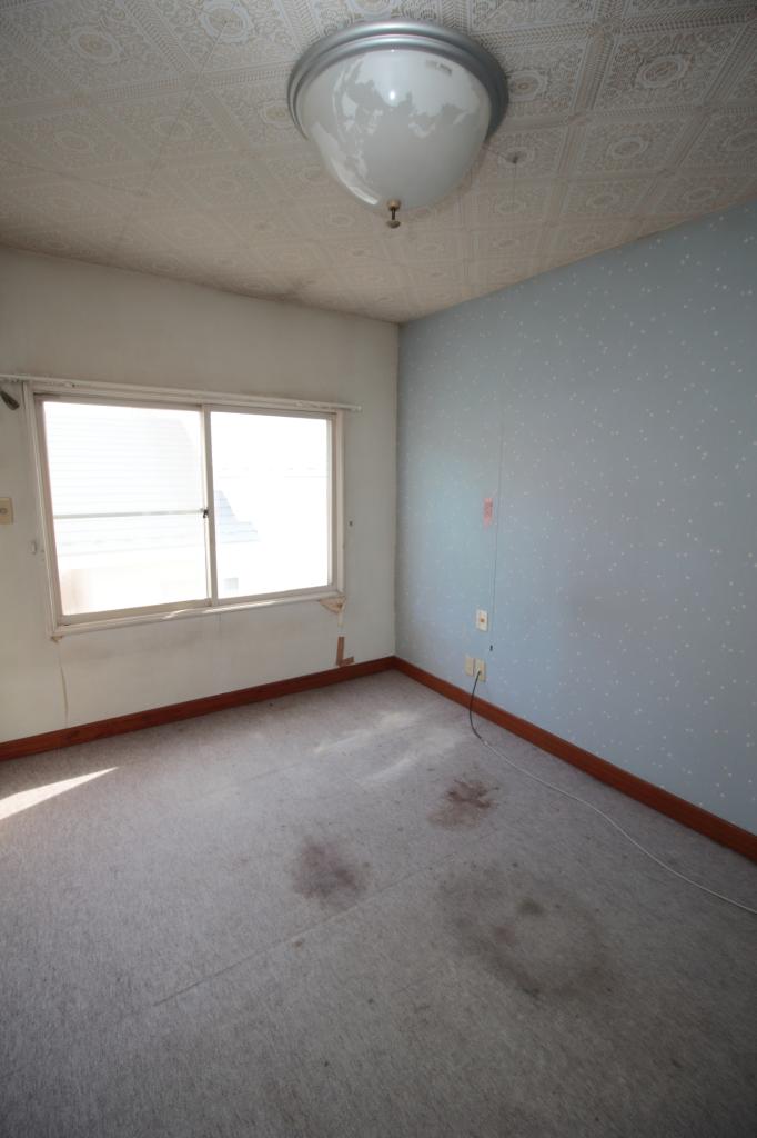 【11/20価格変更】帯広市西21条南3丁目　中古住宅　　開西小／緑園中 内観