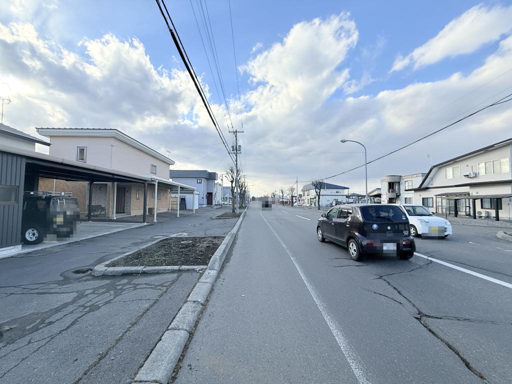 西21条南2丁目の売土地　※解体更地渡し・建築条件なし 内観