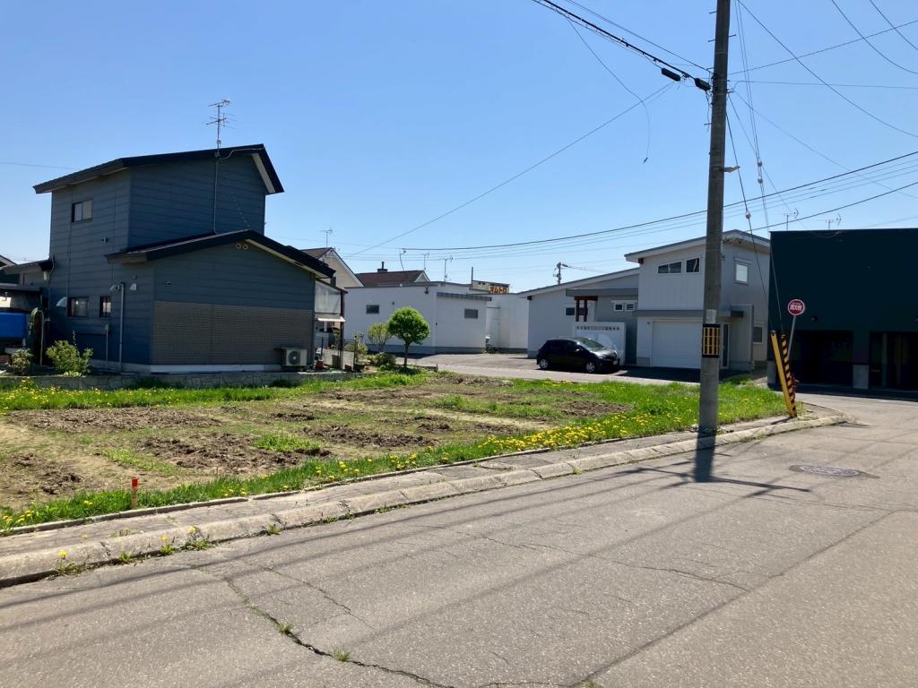 建築条件なし－仲介手数料不要　札内西町　南西角地　76.5坪  内観