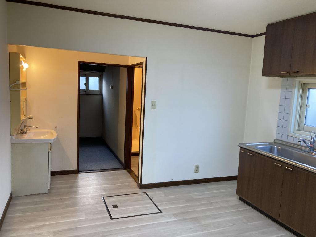 【価格改定】北栄小区域 6SLDK 中古住宅 西11条北4丁目 土地約150坪 内観