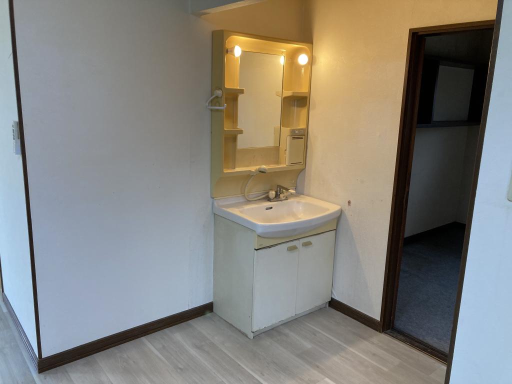 【価格改定】北栄小区域 6SLDK 中古住宅 西11条北4丁目 土地約150坪 内観