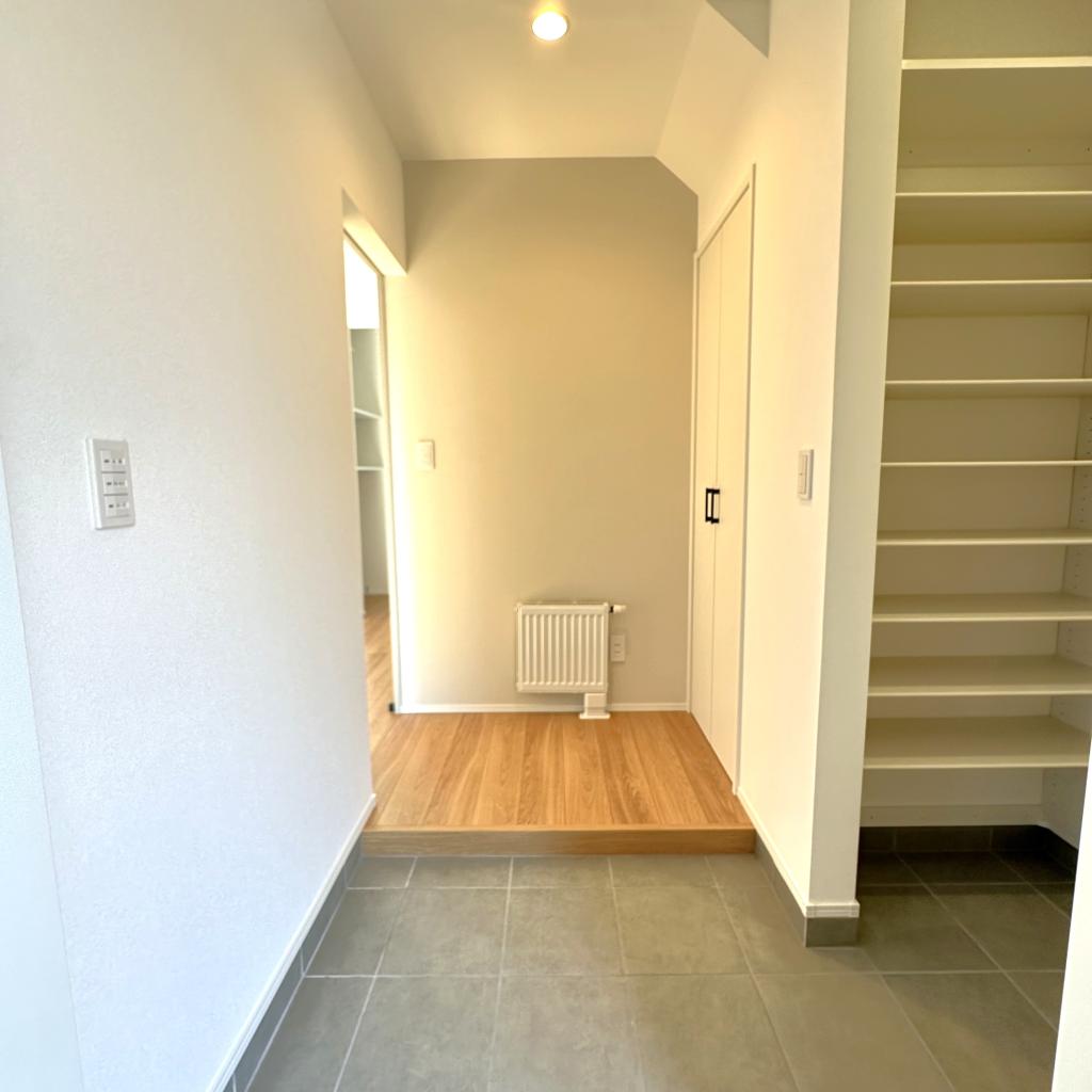 【STANDARD LINE】　グッドフィールド  内観