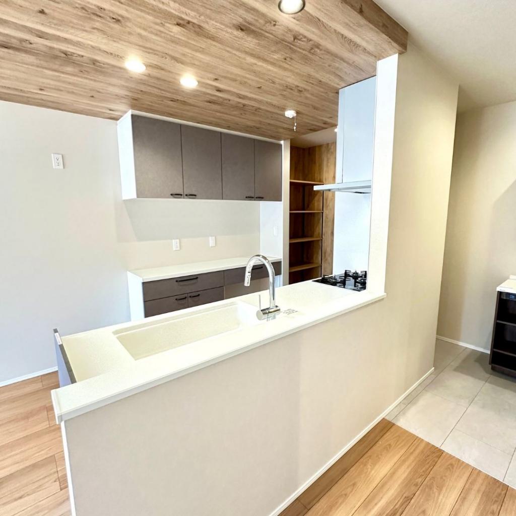 【STANDARD LINE】　グッドフィールド 内観