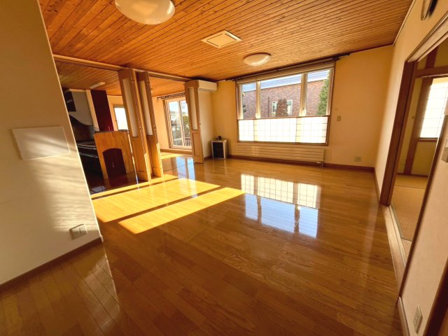 西１１条南１５丁目【自社物件のため仲介手数料無料！】 内観