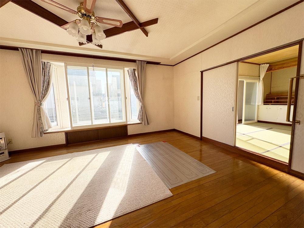 南東角 土地約108坪 陽当り良好 4LDK 中古住宅　音更町緑陽台南区 内観