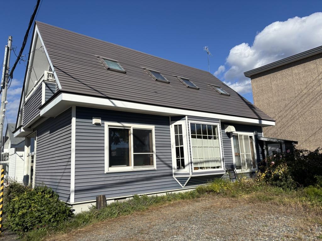 【札内桜町】家族の笑顔と安心を育む、光あふれる南西角地の家♪ 内観