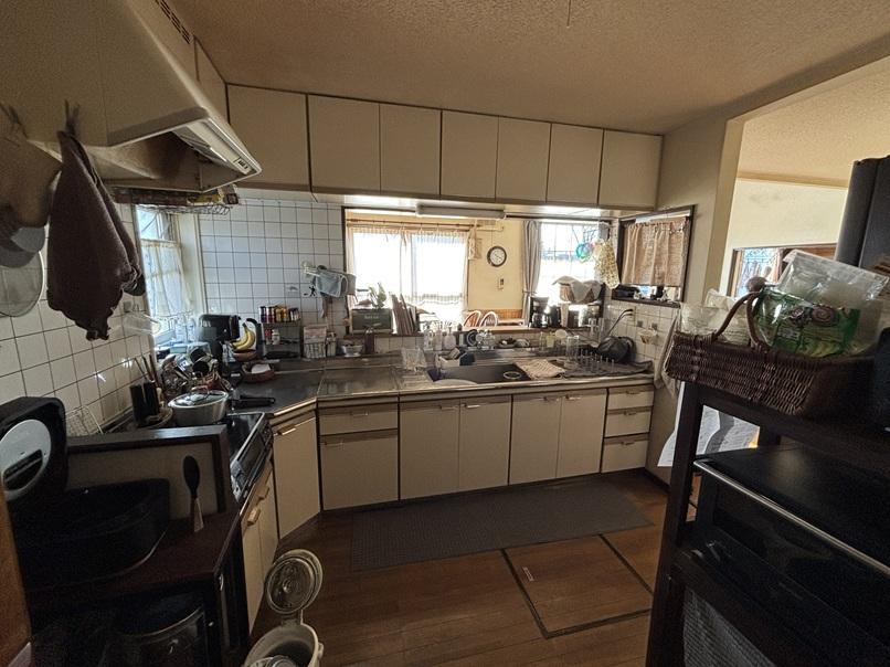 【札内桜町】家族の笑顔と安心を育む、光あふれる南西角地の家♪ 内観