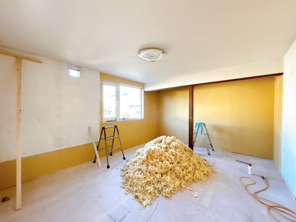 【リフォーム中・静かな住宅街】 北海道河西郡芽室町東8条３丁目2-3 内観